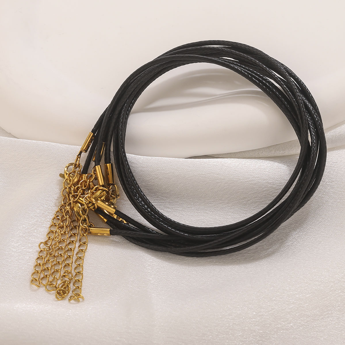 5 stuks lederen koord ketting  - Leatherwork Beginner recensie en prijs